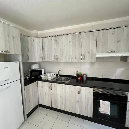 Residencia Las Vinas Apartment *